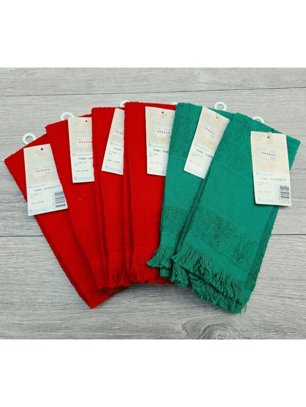 VTG Charles Craft Cross Stitch Collectibles Fingertip Towels Lot 4 Red 2 Green